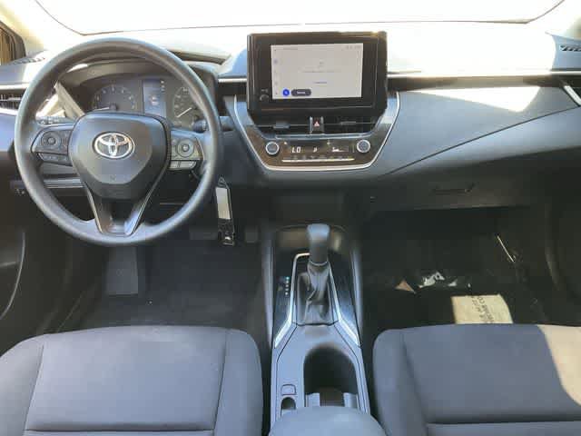 Used 2025 Toyota Corolla LE FWD image 18
