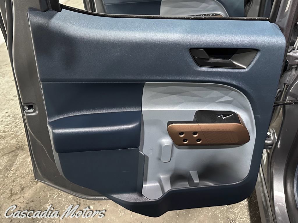 Used 2022 Ford Maverick Lariat w/ Lariat Luxury Package image 20