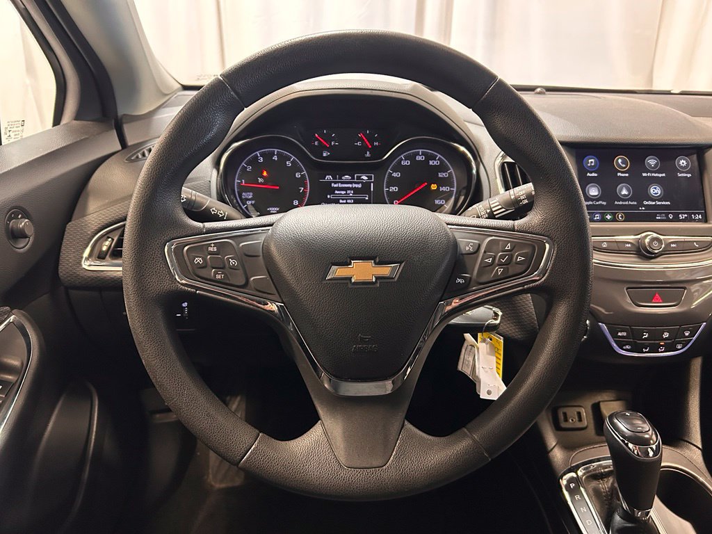 Used 2019 Chevrolet Cruze LT FWD image 15
