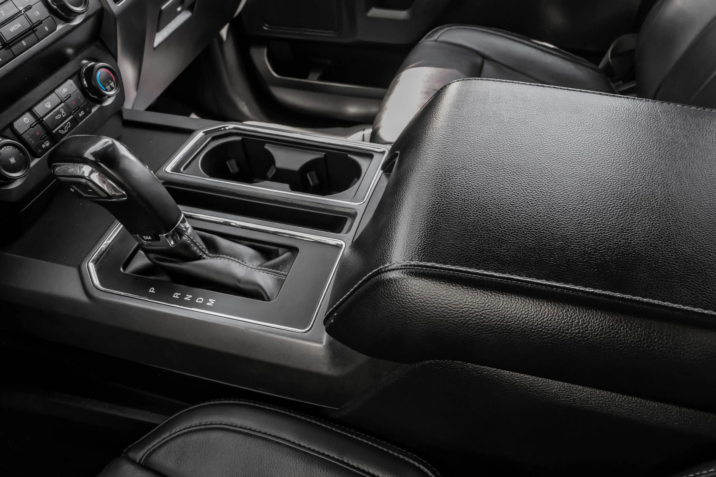 Used 2022 Ford F150 XLT w/ XTR Package image 27