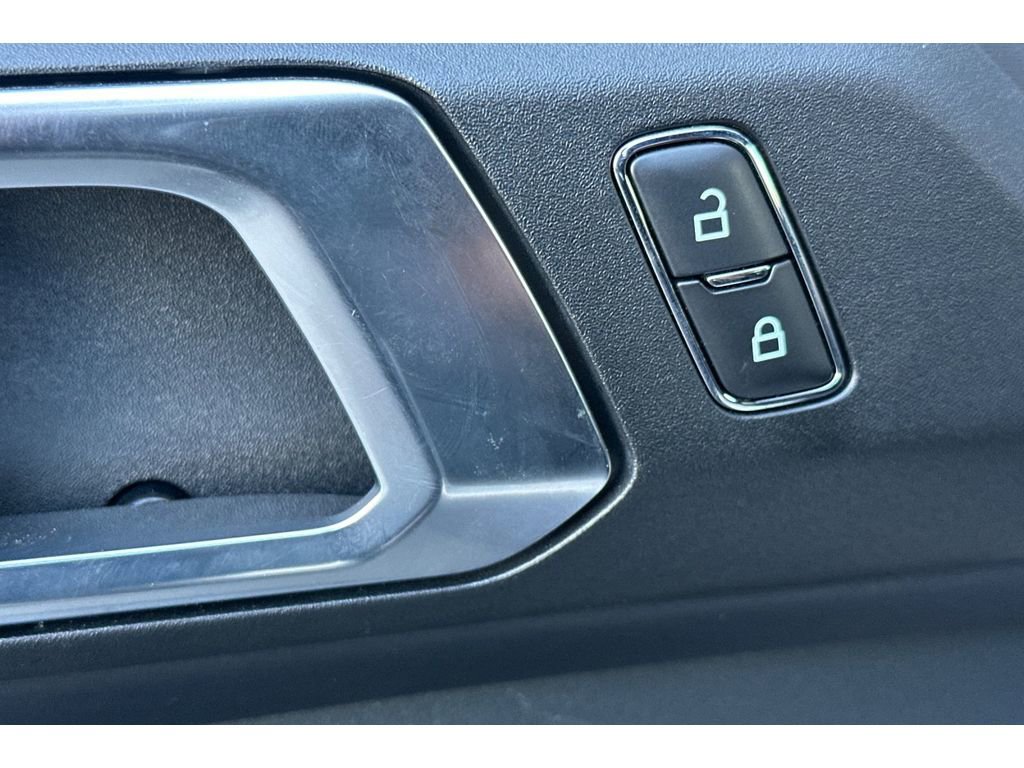 Used 2023 Ford Bronco Badlands image 12