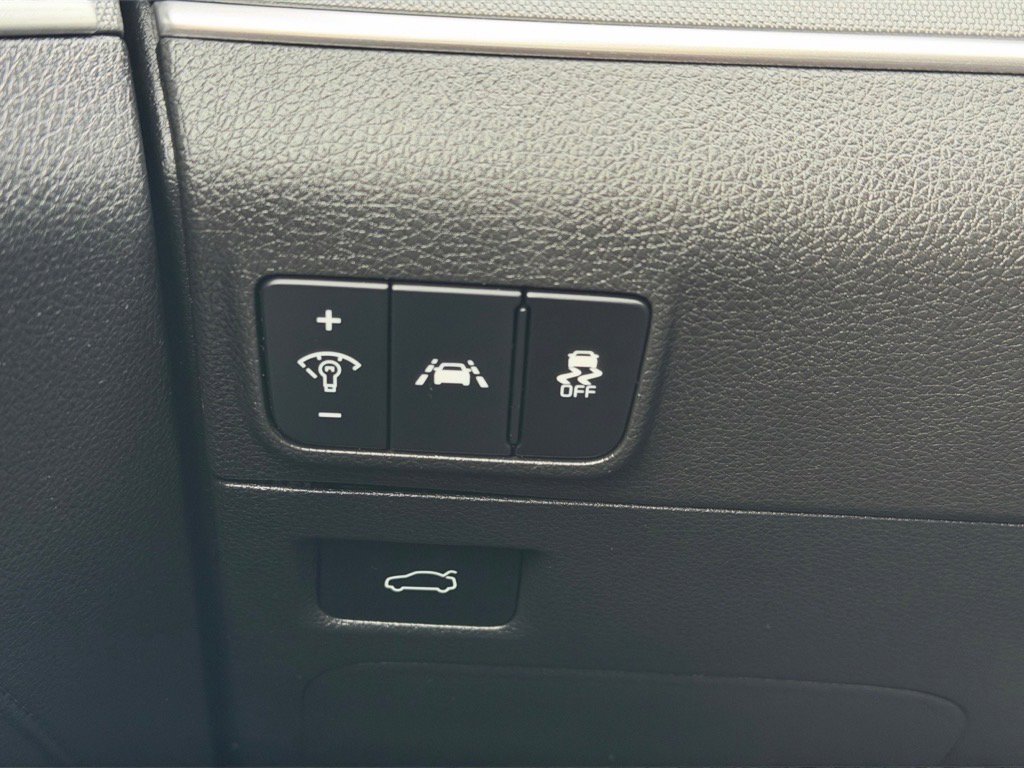 Used 2023 Kia K5 GT-Line image 20