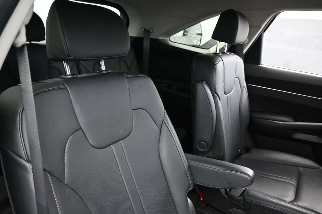 Used 2023 Kia Sorento EX FWD image 39