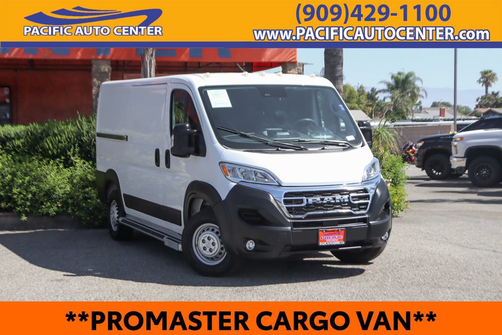 Used 2025 RAM ProMaster 2500 w/ U-Haul Equipment Group FWD image 1
