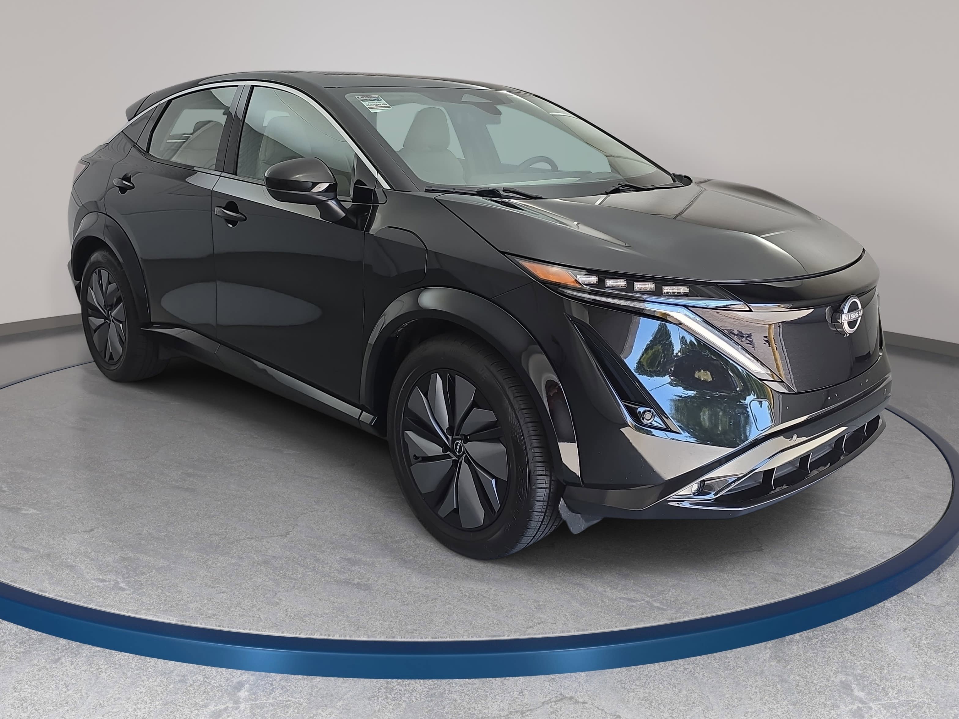 Certified 2024 Nissan Ariya FWD image 3