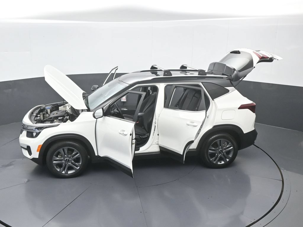 Used 2023 Kia Seltos S FWD image 60