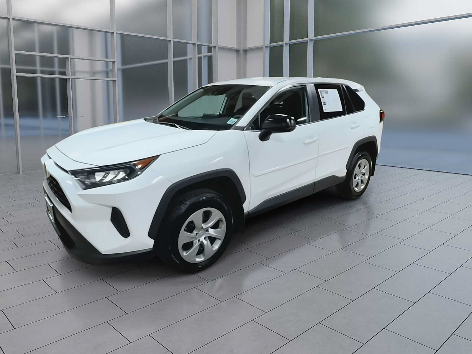 Used 2022 Toyota RAV4 LE AWD/4WD image 4