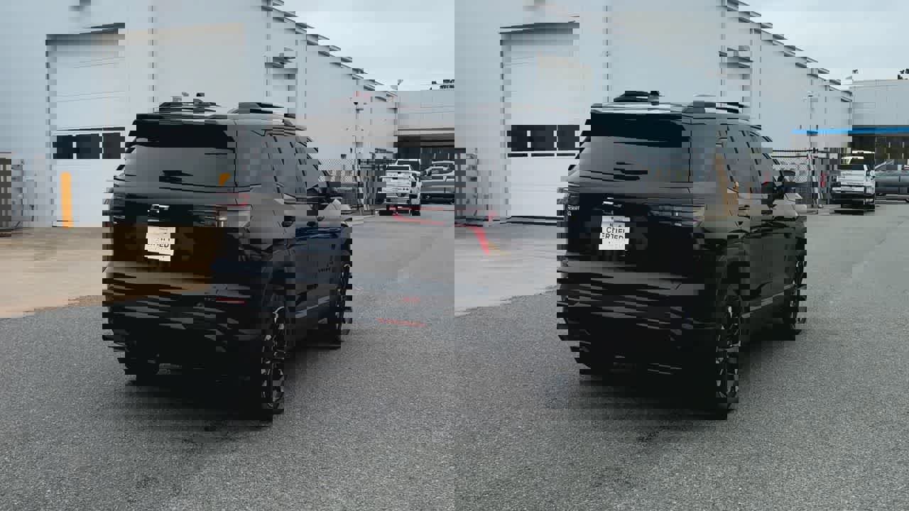 Used 2025 Chevrolet Equinox RS w/ Safety and Technology Package image 8