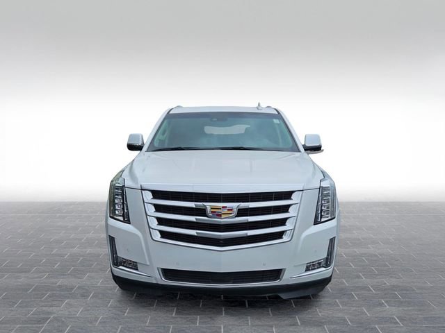 Used 2018 Cadillac Escalade Premium Luxury RWD image 2