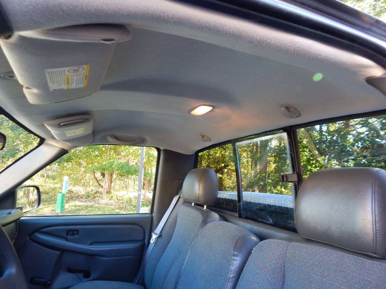 Used 2006 Chevrolet Silverado 2500 W/T w/ Snow Plow Prep Package AWD/4WD image 21