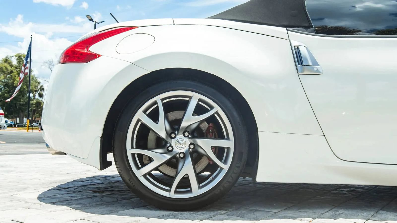 Used 2013 Nissan 370Z Touring w/ Sport Pkg RWD image 21