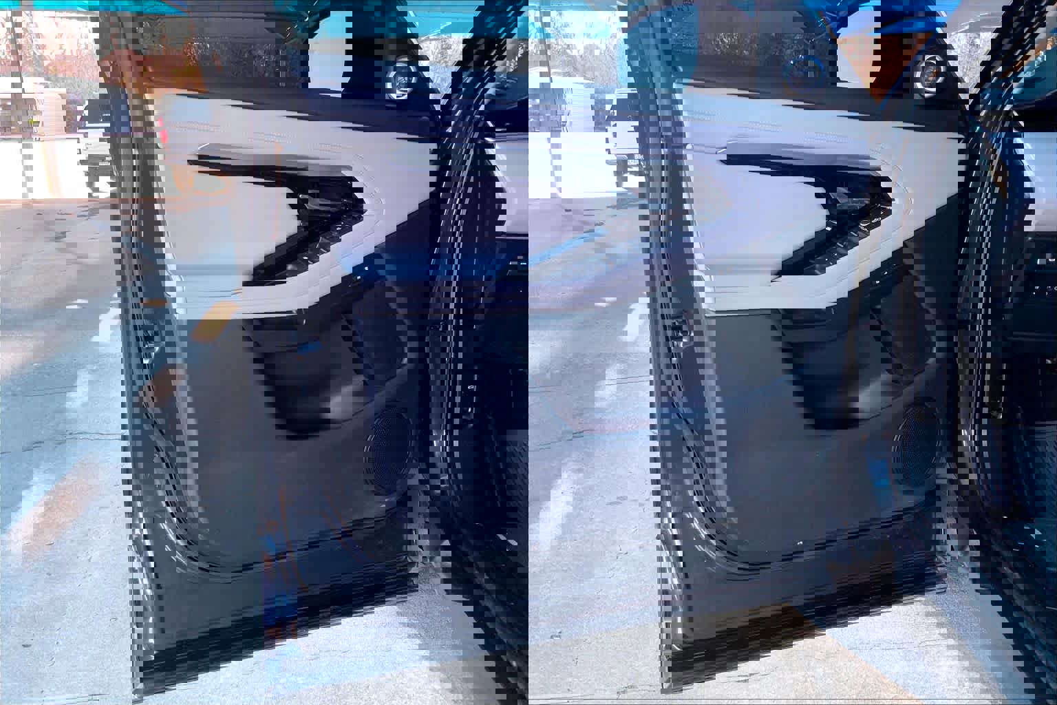 Used 2020 Land Rover Range Rover Evoque SE image 22