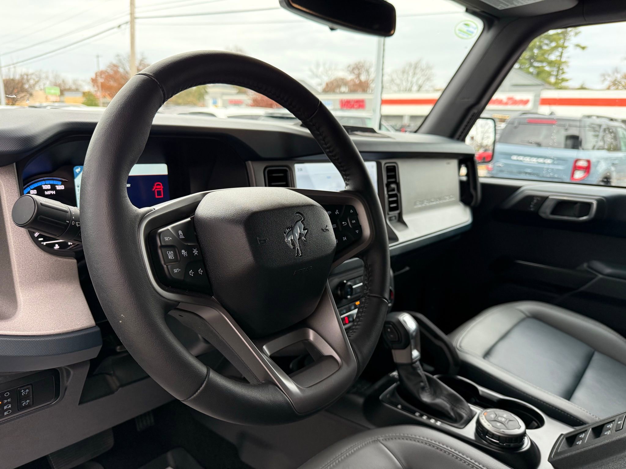 Used 2024 Ford Bronco Outer Banks image 53