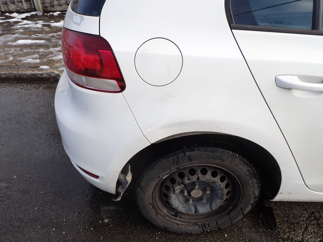 Used 2012 Volkswagen Golf 2.5L Conv & Sunroof 4 Door PZE image 13