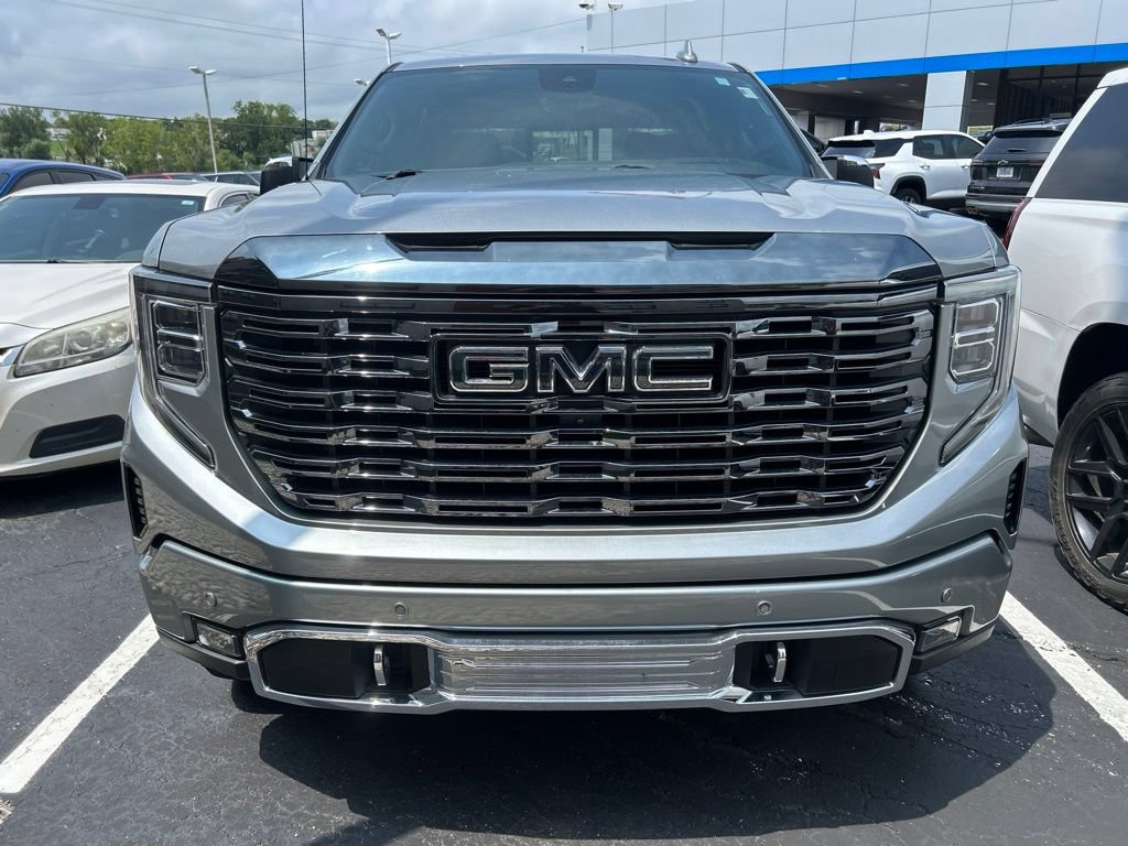 Used 2024 GMC Sierra 1500 Denali Ultimate AWD/4WD image 2