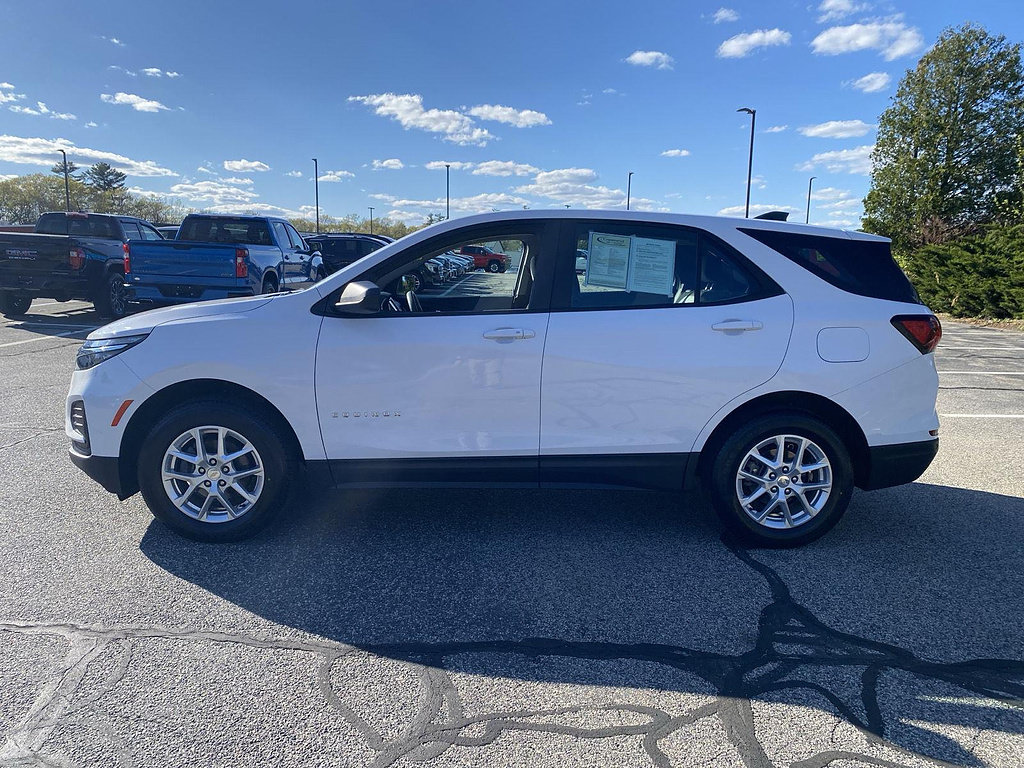 Used 2024 Chevrolet Equinox LS w/ Driver Confidence II Package AWD/4WD image 5