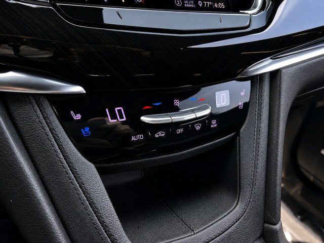 Used 2020 Cadillac XT6 Premium Luxury AWD/4WD image 25