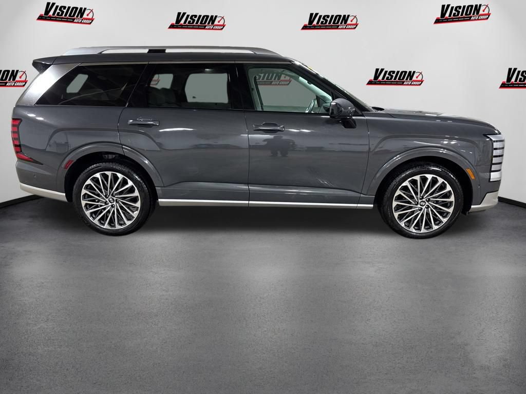 Used 2026 Hyundai Palisade Calligraphy AWD/4WD image 3