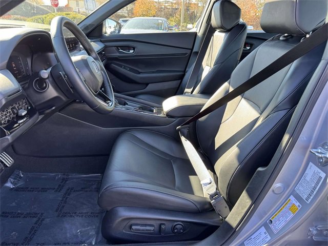 Used 2025 Honda Accord Sport image 12