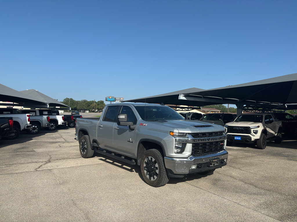 Used 2020 Chevrolet Silverado 2500 LT w/ Texas Edition AWD/4WD image 3