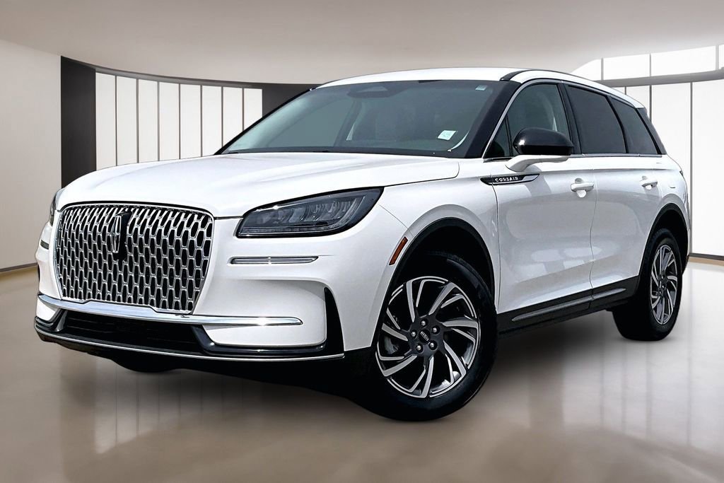 Used 2023 Lincoln Corsair FWD image 1