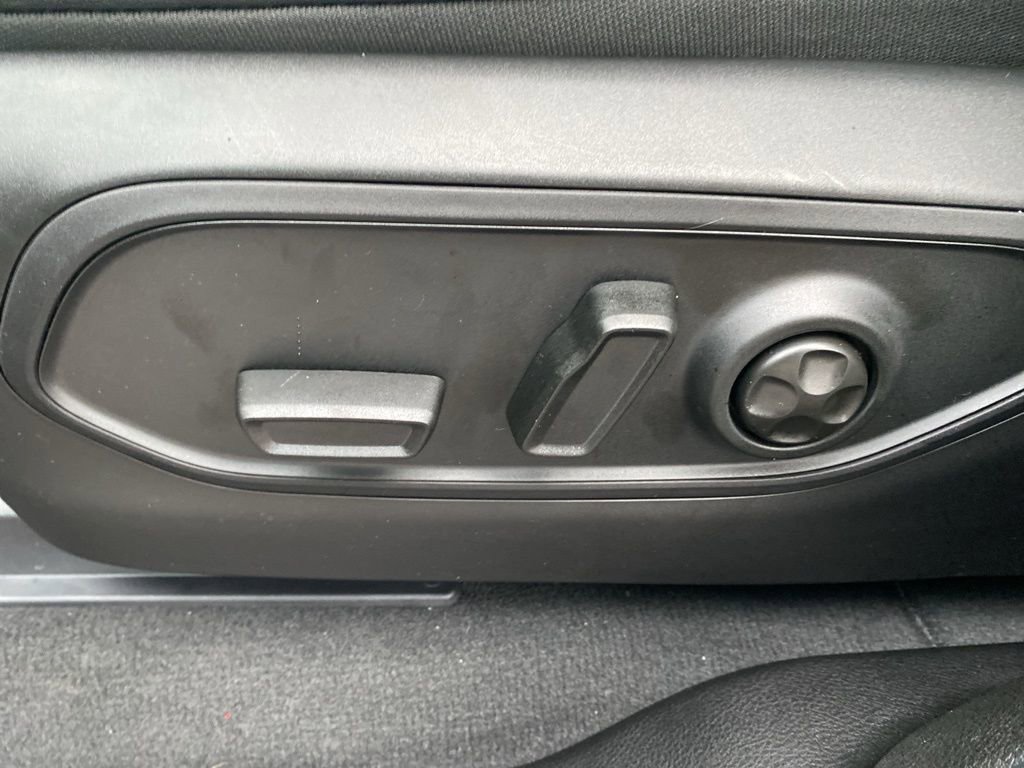 New 2025 Jeep Grand Cherokee L Limited w/ Black Appearance Package image 29