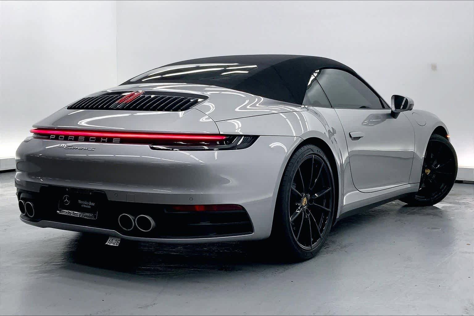 Used 2020 Porsche 911 Carrera S image 4