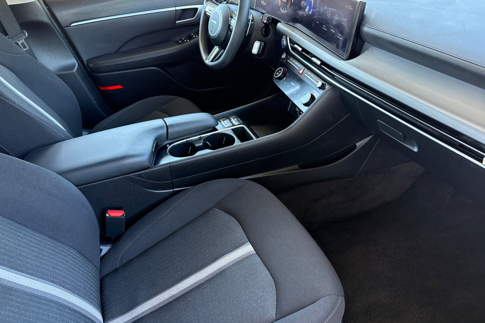 Used 2024 Hyundai Sonata SEL FWD image 22