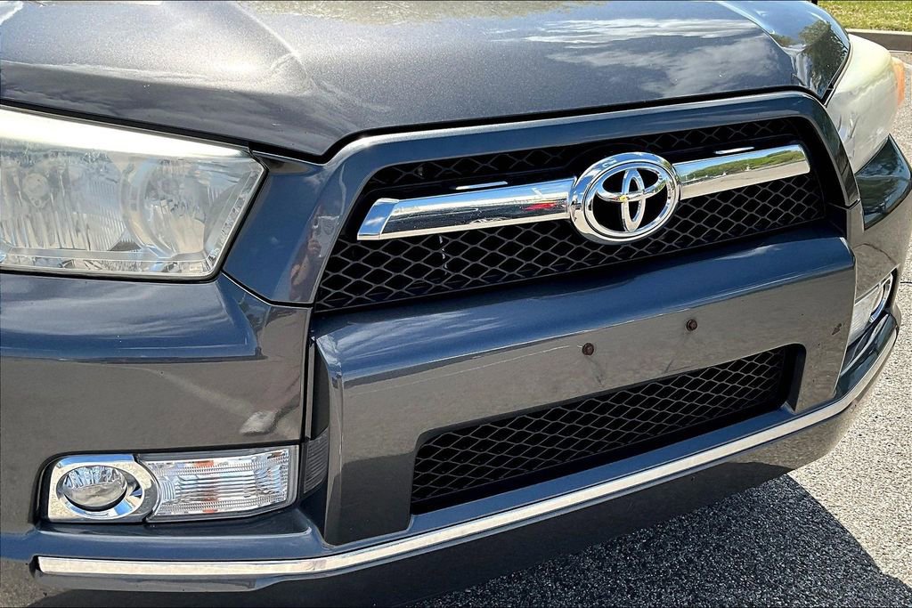 Used 2010 Toyota 4Runner SR5 image 29