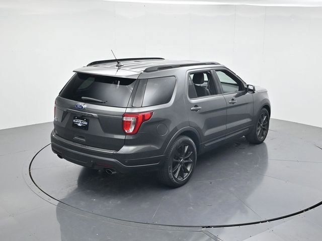 Used 2019 Ford Explorer XLT w/ Equipment Group 202A FWD image 39