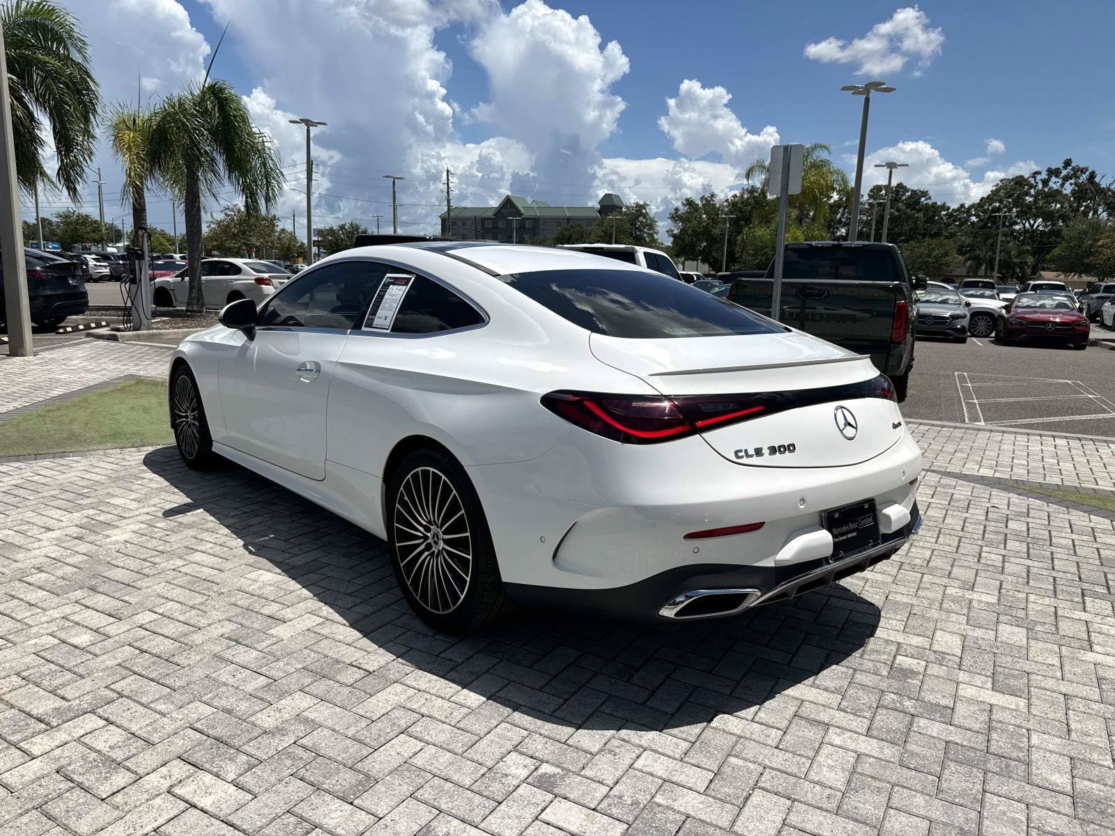 Certified 2024 Mercedes-Benz CLE 300 4MATIC Coupe image 4