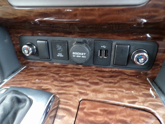 Used 2018 Nissan Armada Platinum w/ Captain Seat Package image 31
