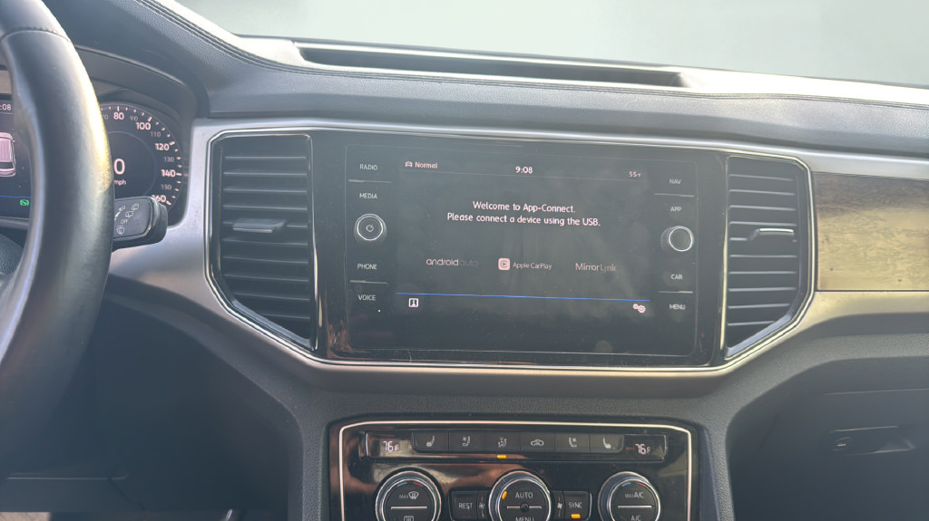 Used 2018 Volkswagen Atlas SEL Premium AWD/4WD image 16