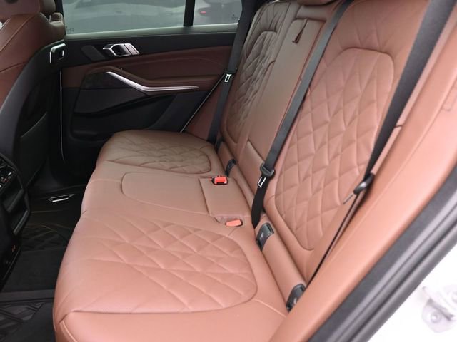 New 2026 BMW X5 xDrive50e image 10