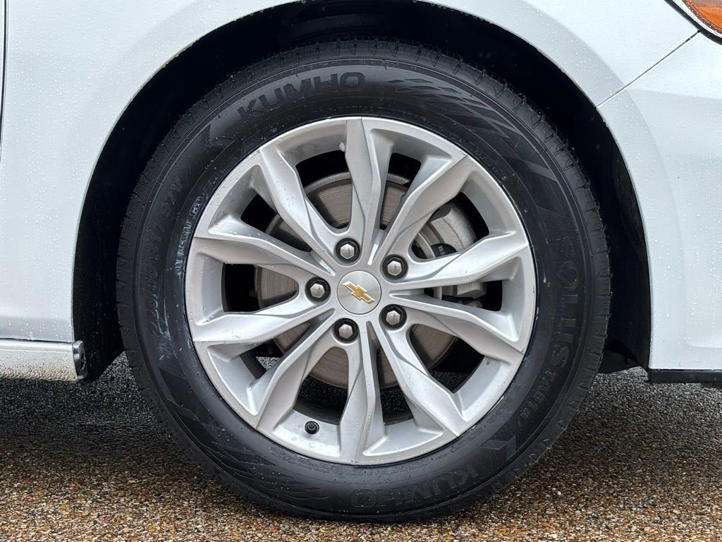 Used 2025 Chevrolet Malibu LT FWD image 7