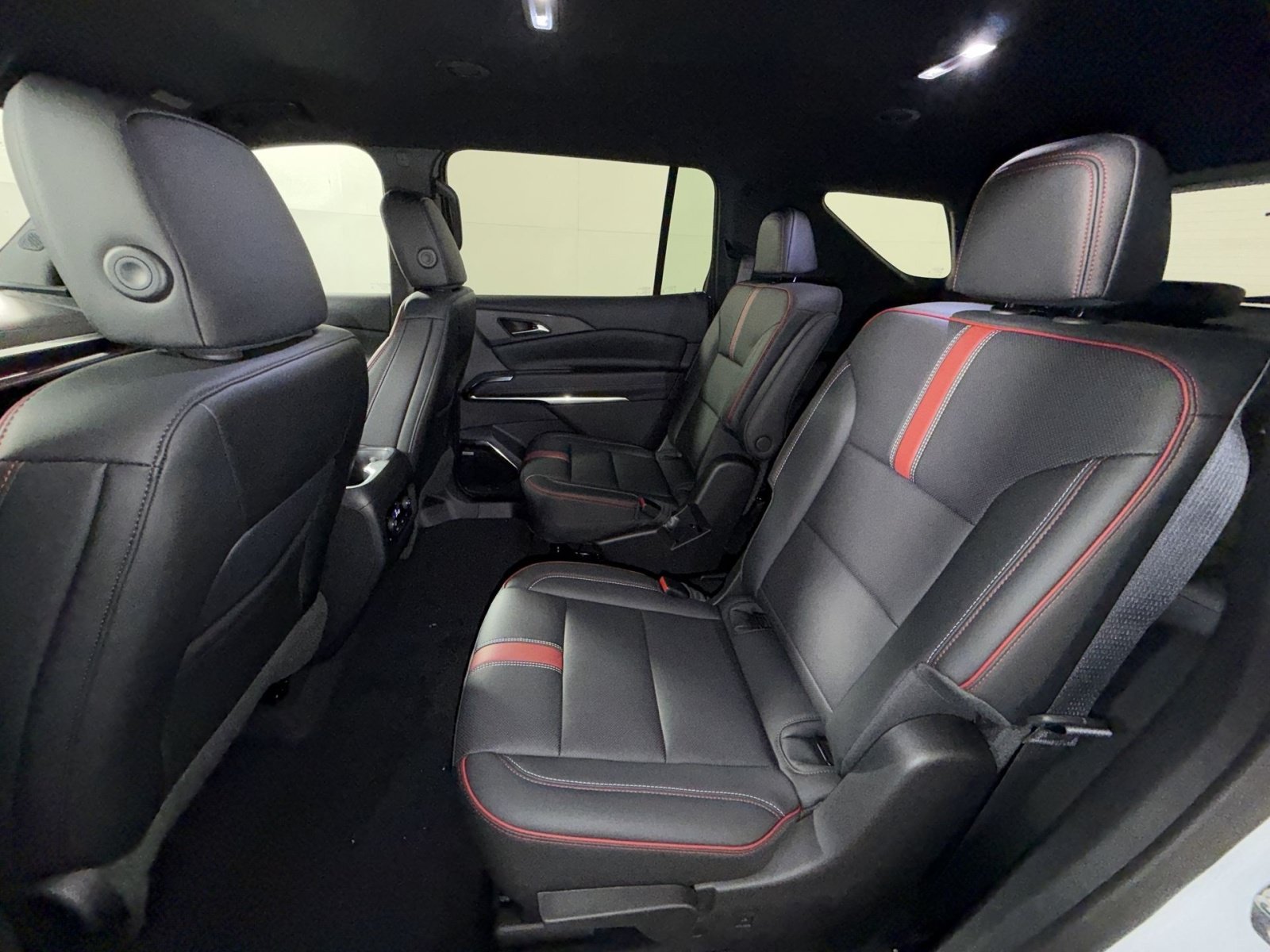 New 2027 Chevrolet Traverse RS AWD/4WD image 24