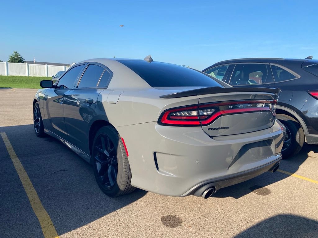 Used 2019 Dodge Charger R/T w/ Plus Group RWD image 11