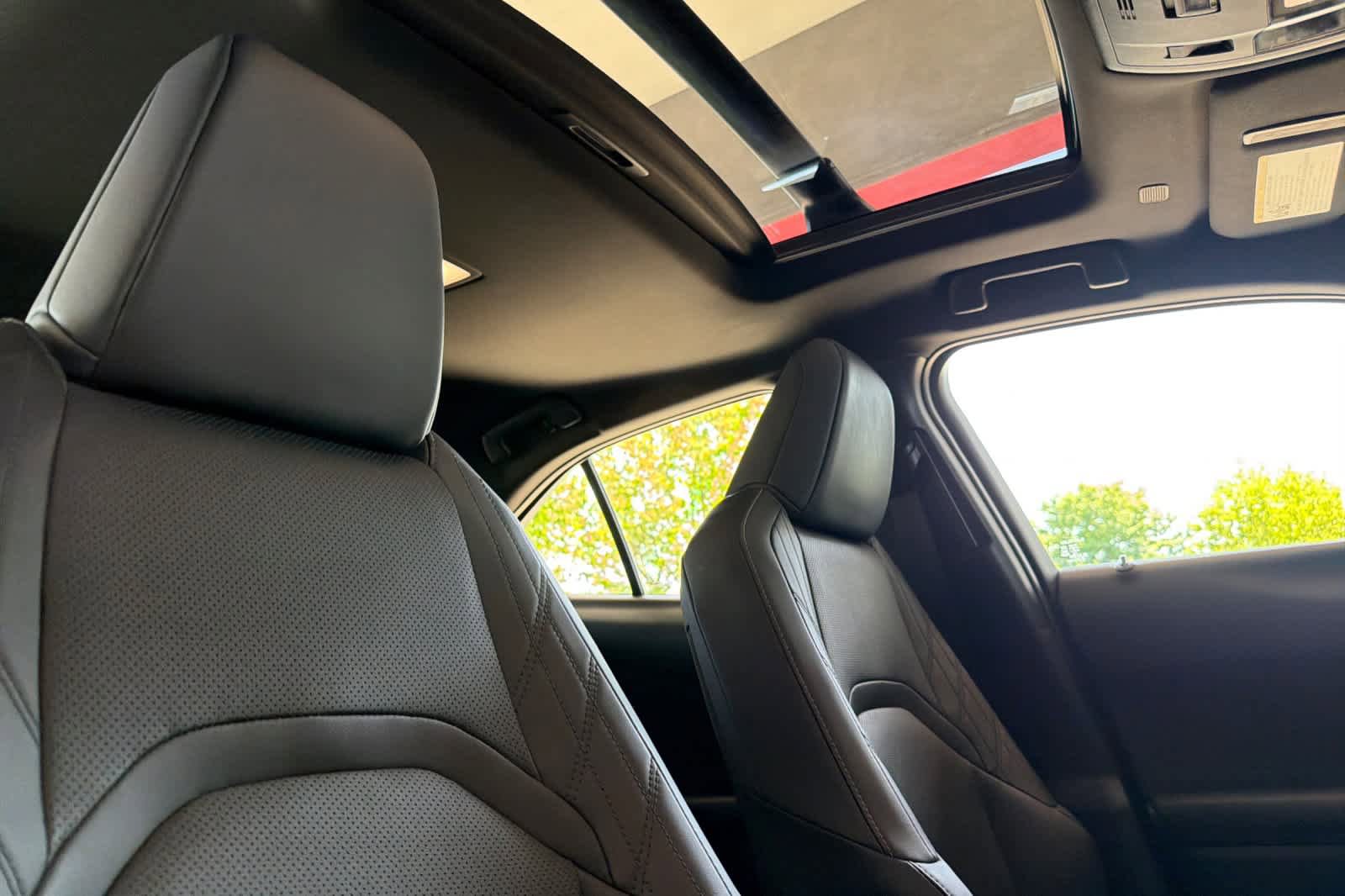 Used 2025 Lexus UX 300h AWD image 18