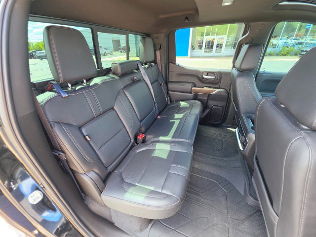 Used 2022 Chevrolet Silverado 1500 High Country w/ Technology Package AWD/4WD image 19