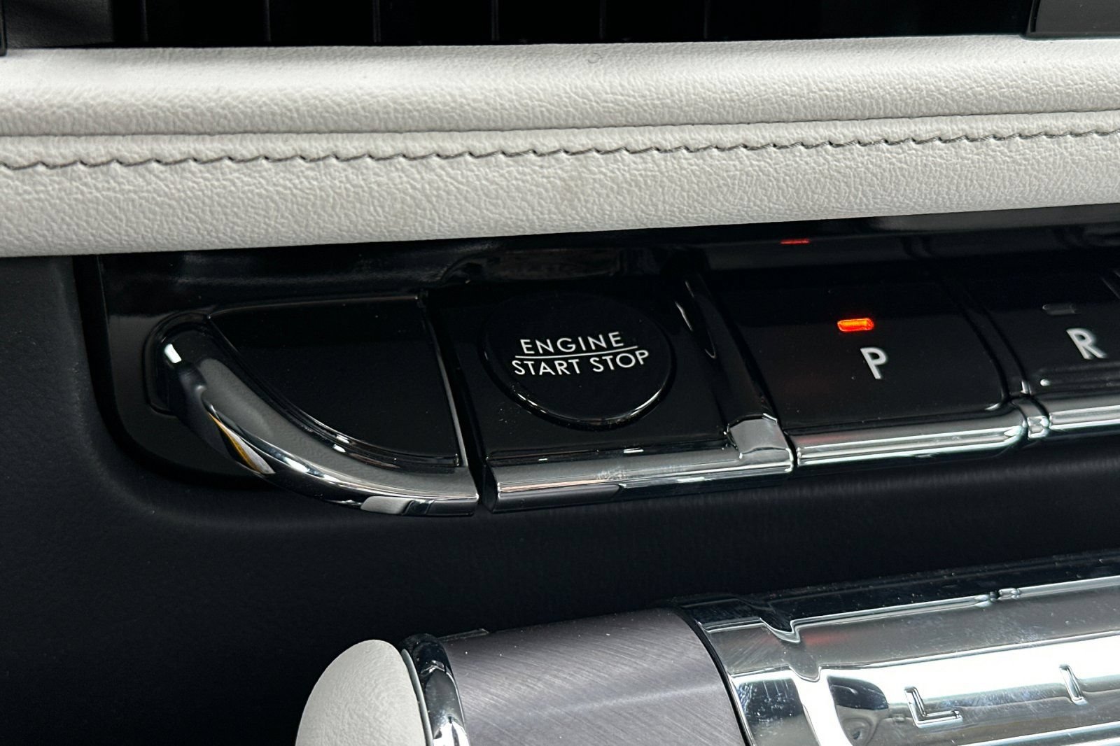 New 2026 Lincoln Aviator 2WD image 23