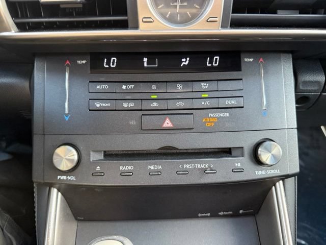 Used 2016 Lexus IS 200t RWD image 17