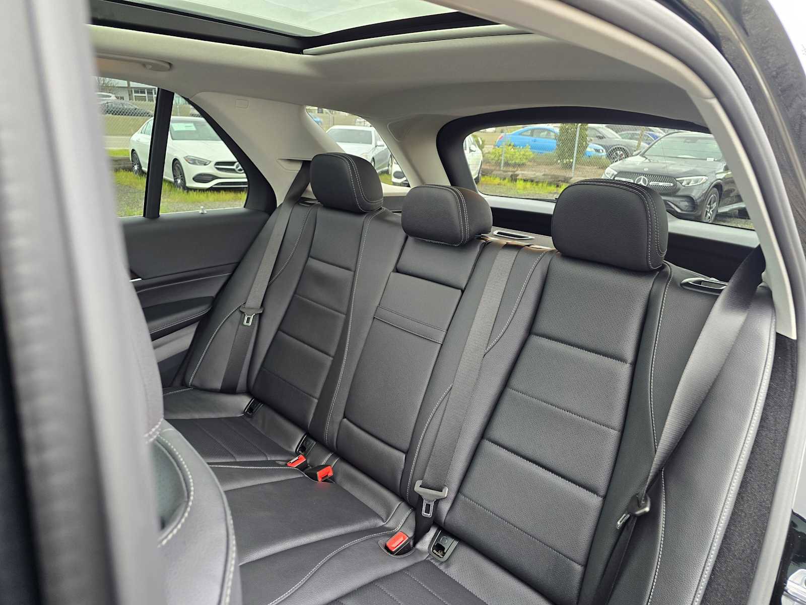 New 2026 Mercedes-Benz GLE 450e 4MATIC image 19