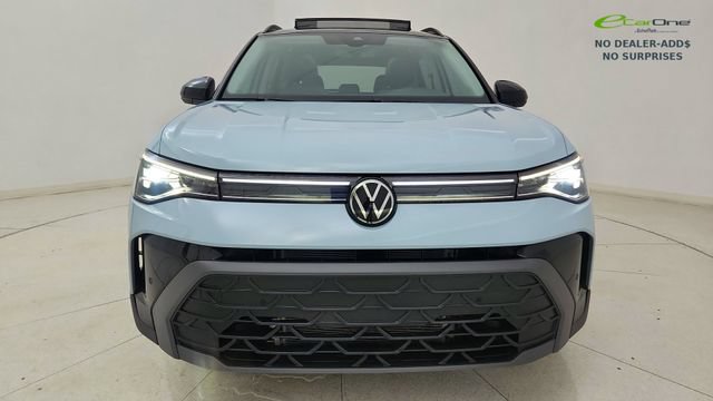 Used 2025 Volkswagen Taos SE AWD/4WD image 13