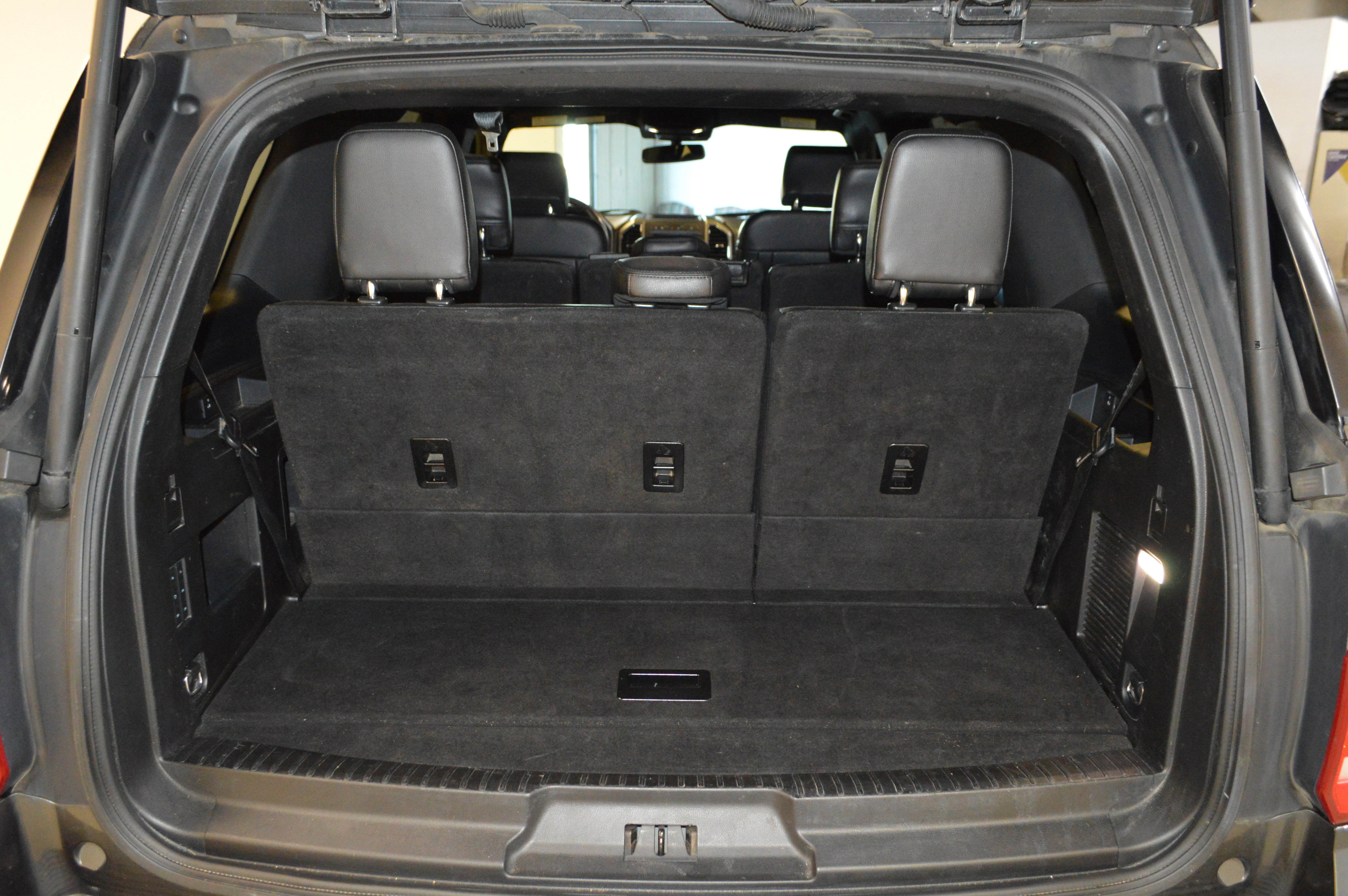 Used 2020 Ford Expedition XLT w/ Equipment Group 202A image 14