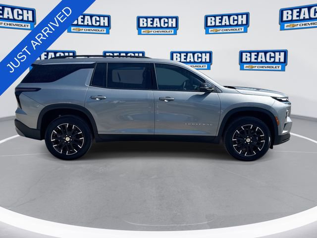 New 2026 Chevrolet Traverse LT w/ Sun and Wheel Package FWD image 9