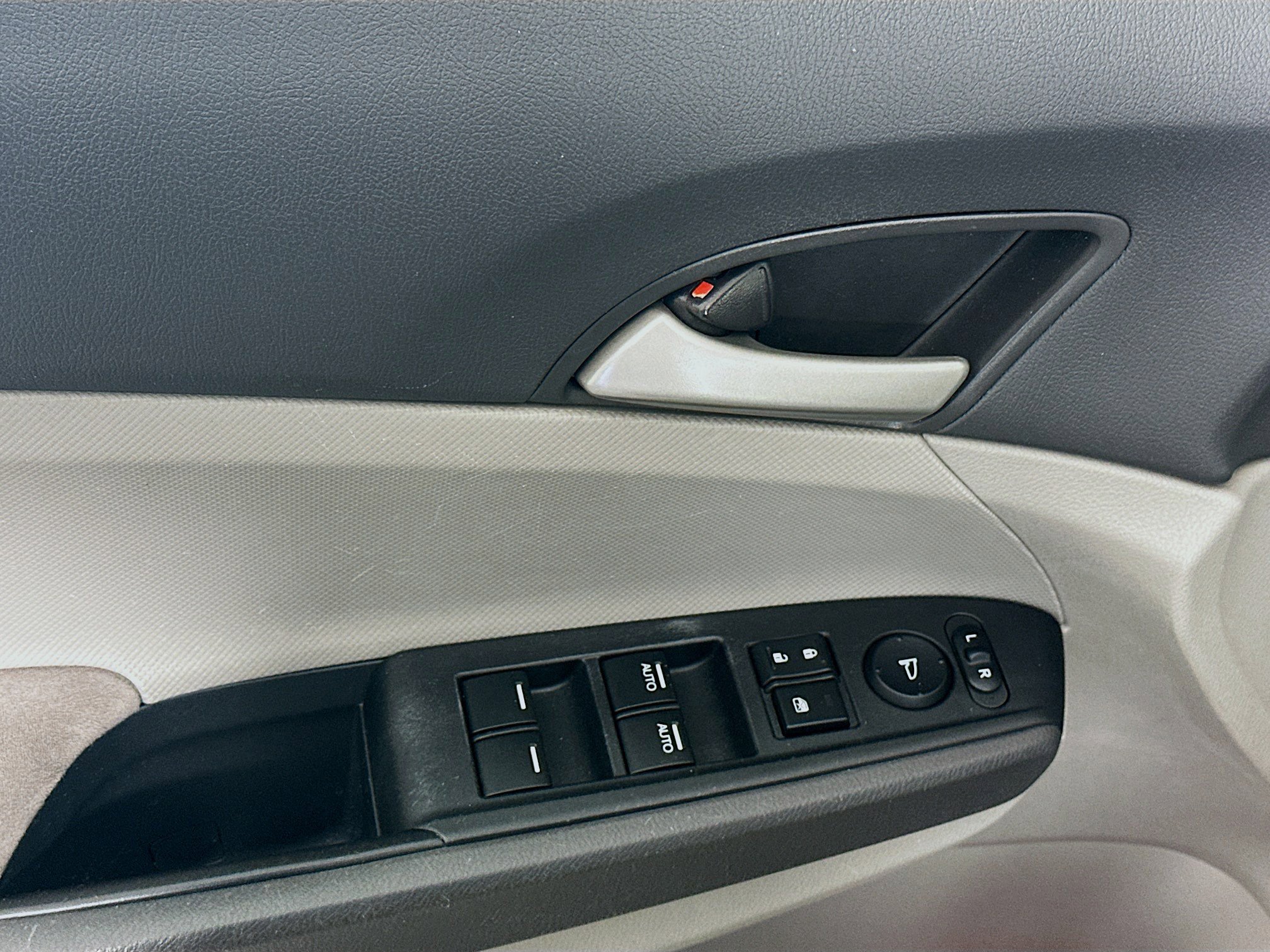 Used 2010 Honda Accord LX-P image 15