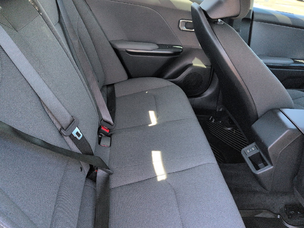 Used 2025 Kia K4 FWD image 8