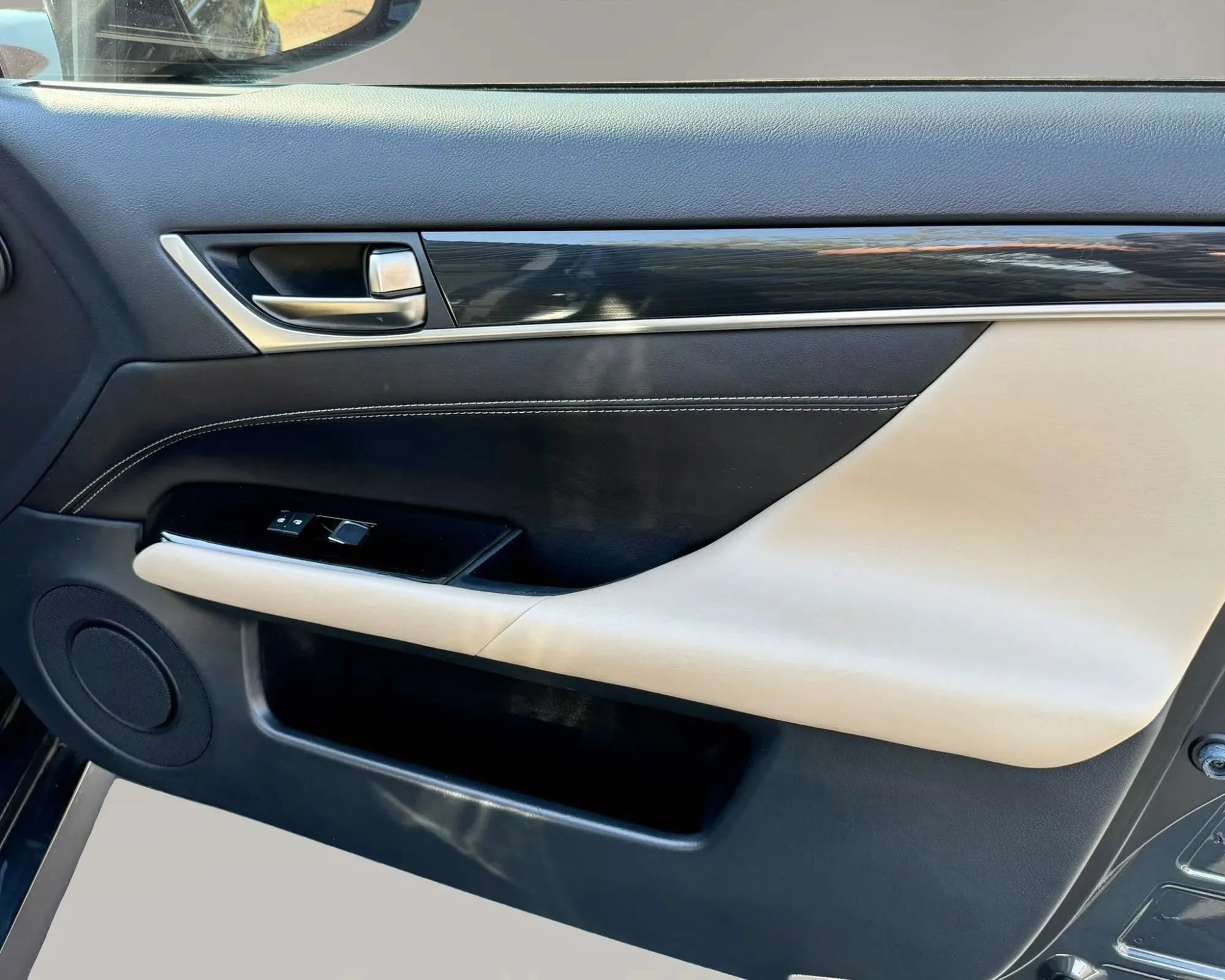 Used 2017 Lexus GS 200t RWD image 17