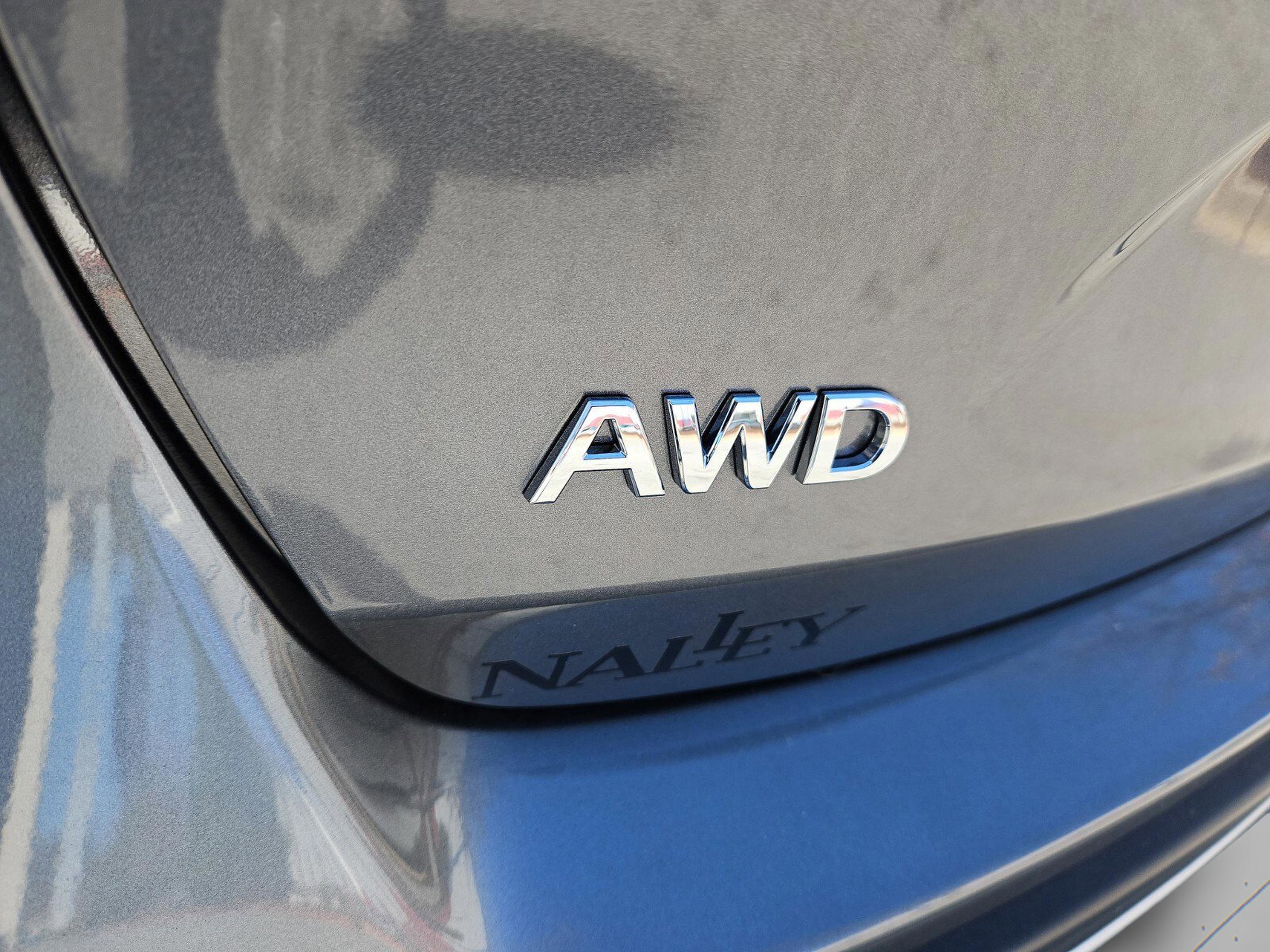 Certified 2025 INFINITI QX50 Luxe AWD/4WD image 21