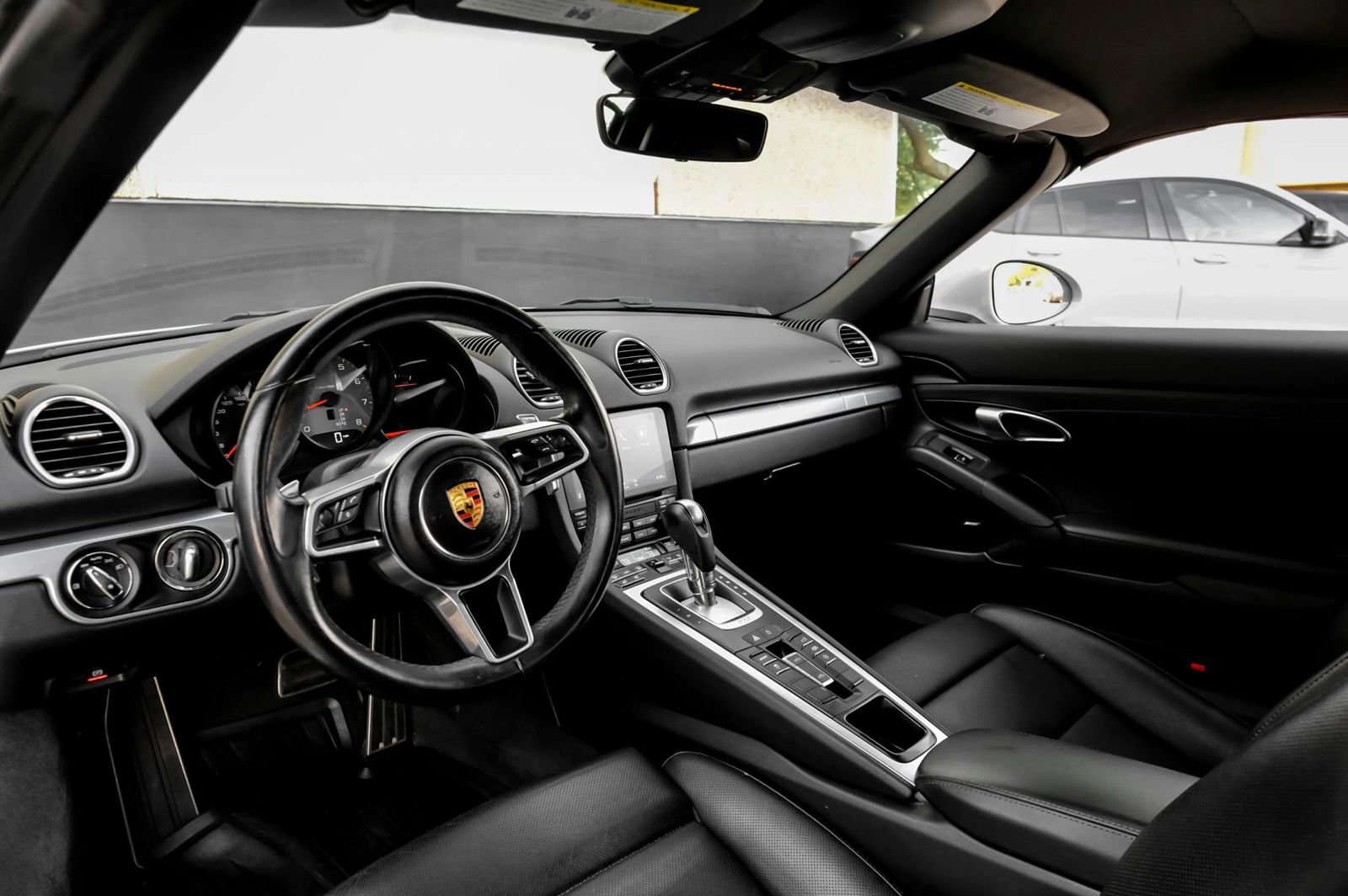 Used 2020 Porsche 718 Boxster S RWD image 2